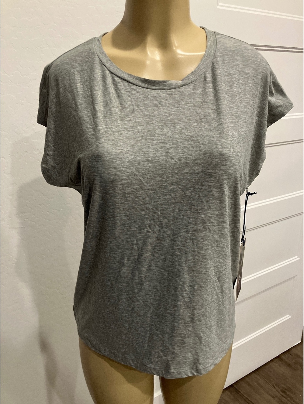 NWT Kyodan Women's Gray Short Sleeve Active T-Shirt